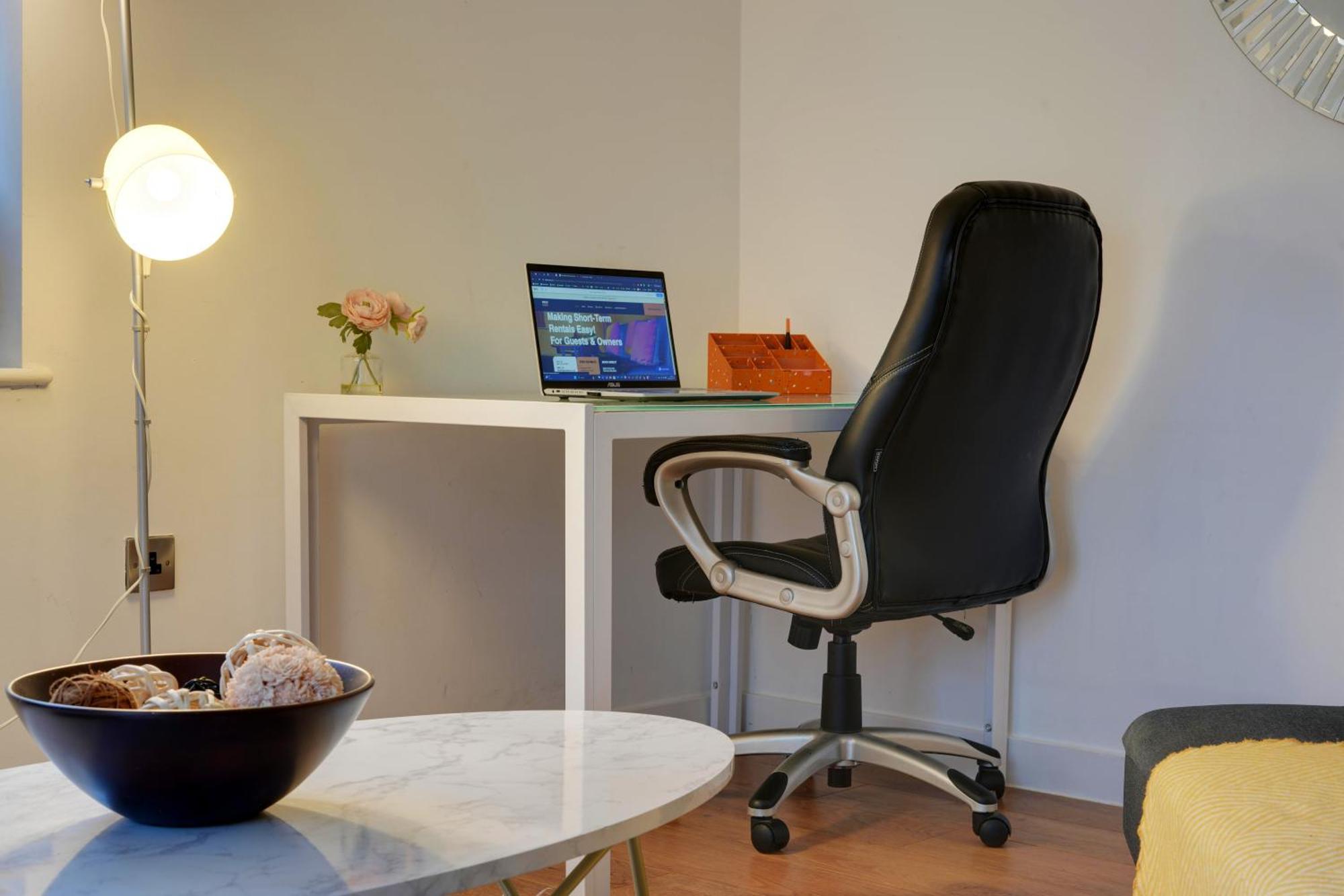 Stylish 2 Bed Apt 18 - City Centre, Free Parking, Espresso Machine & Netflix - Hosted By Stay Host Save Sheffield Eksteriør bilde