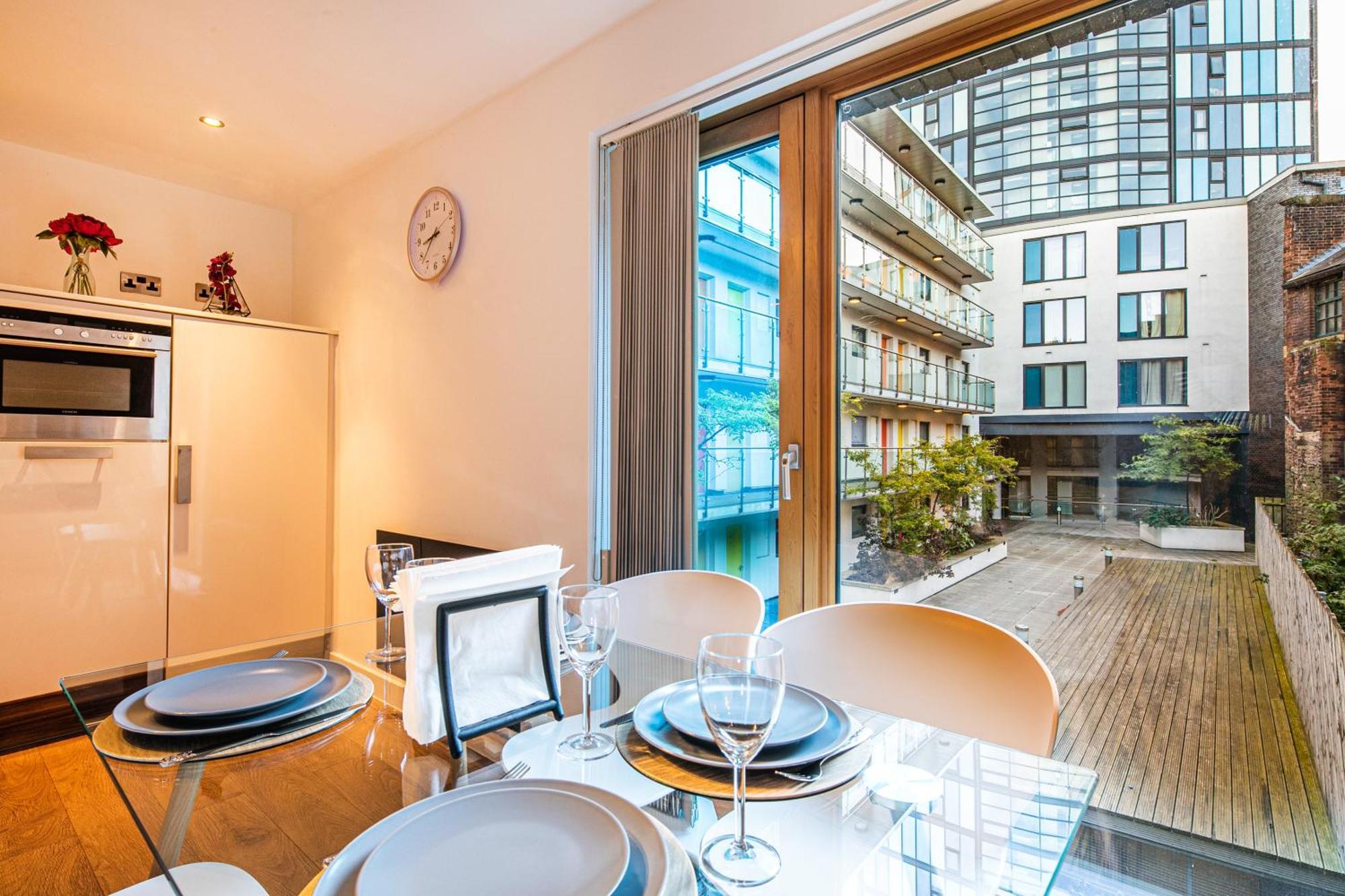 Stylish 2 Bed Apt 18 - City Centre, Free Parking, Espresso Machine & Netflix - Hosted By Stay Host Save Sheffield Eksteriør bilde