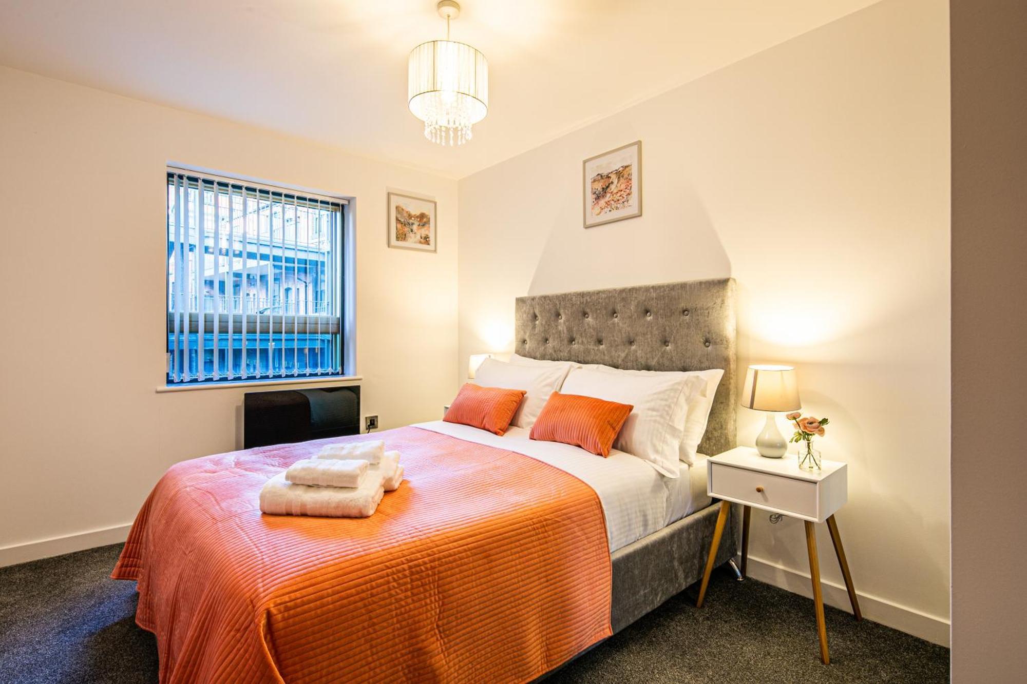 Stylish 2 Bed Apt 18 - City Centre, Free Parking, Espresso Machine & Netflix - Hosted By Stay Host Save Sheffield Eksteriør bilde