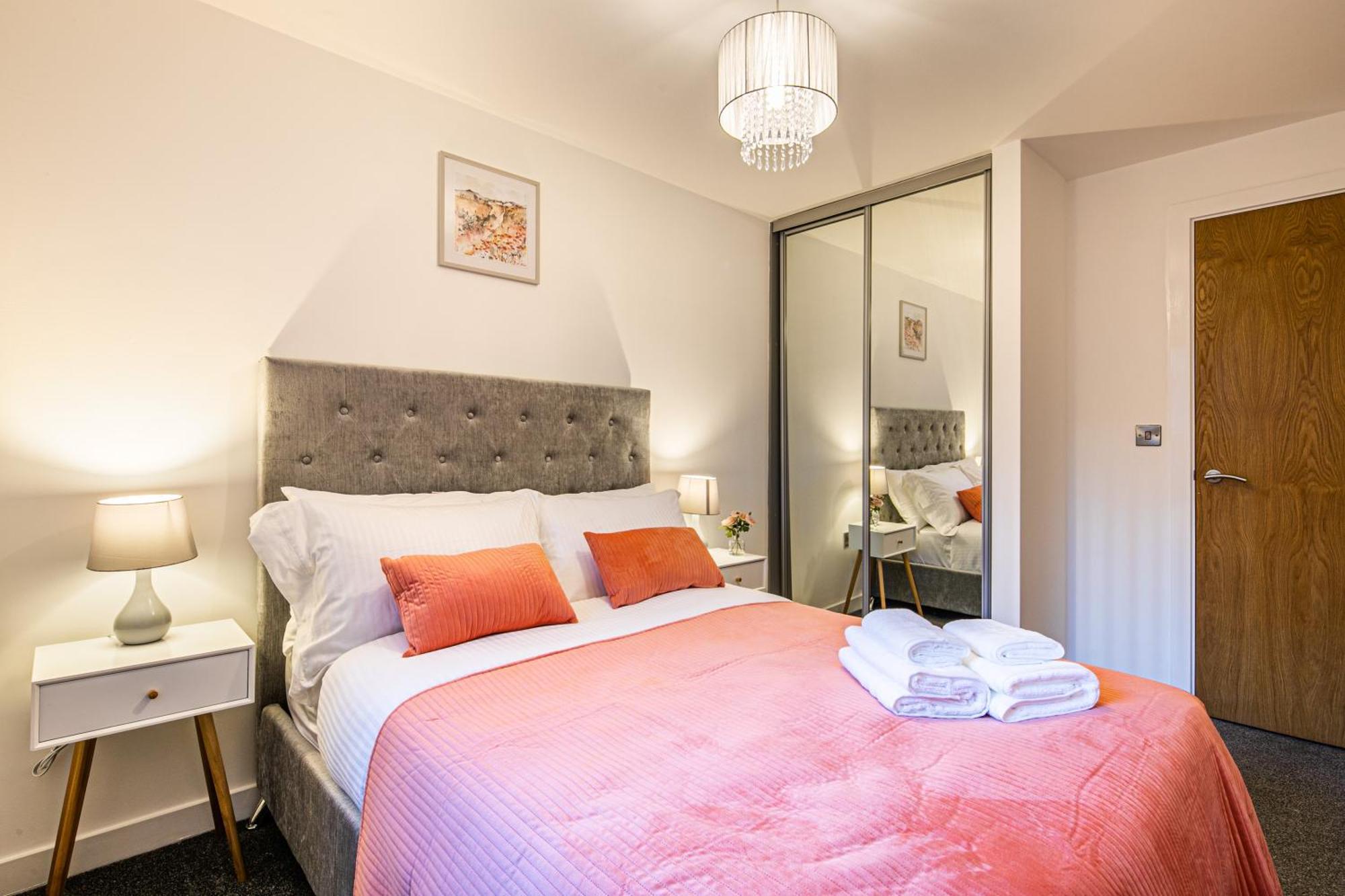 Stylish 2 Bed Apt 18 - City Centre, Free Parking, Espresso Machine & Netflix - Hosted By Stay Host Save Sheffield Eksteriør bilde