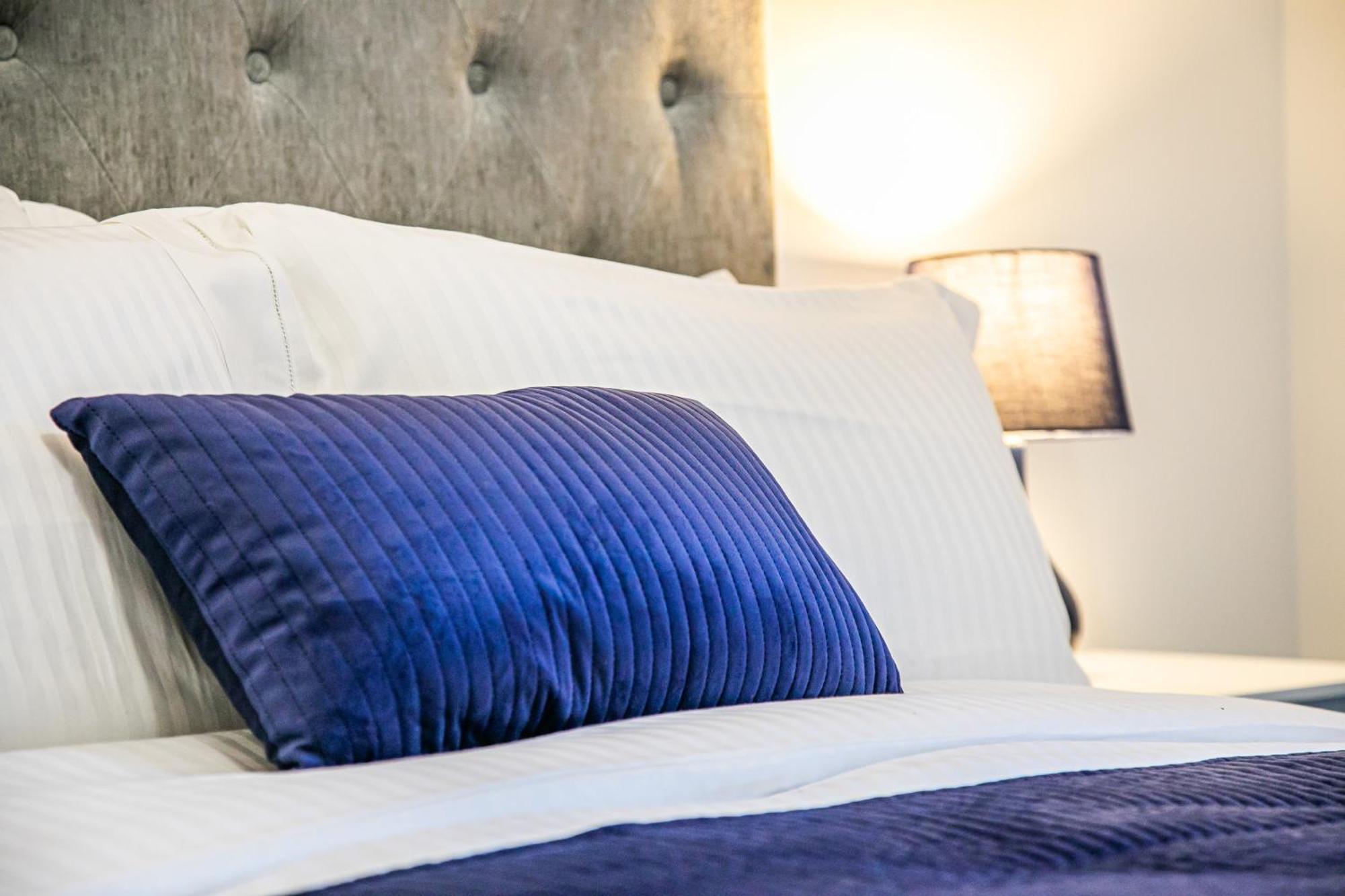 Stylish 2 Bed Apt 18 - City Centre, Free Parking, Espresso Machine & Netflix - Hosted By Stay Host Save Sheffield Eksteriør bilde